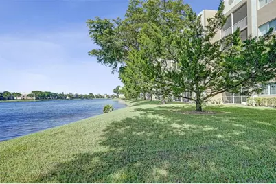 7623  Southampton Ter, Unit #302, Tamarac, FL 33321 - Photo 34