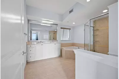 675 NW Flagler Ave, Unit #303, Stuart, FL 34994 - Photo 18