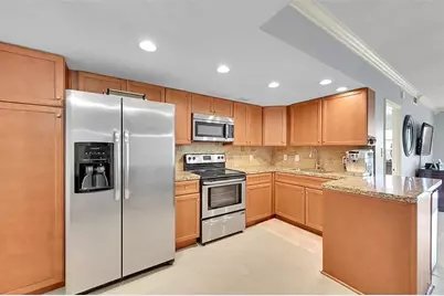 3100 N Palm Aire Dr, Unit #606, Pompano Beach, FL 33069 - Photo 6