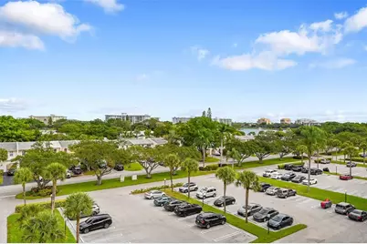 3100 N Palm Aire Dr, Unit #606, Pompano Beach, FL 33069 - Photo 4