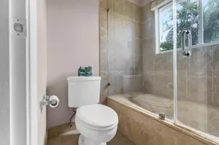 1916 Discovery Cir E, Deerfield Beach, FL 33442 - Photo 22