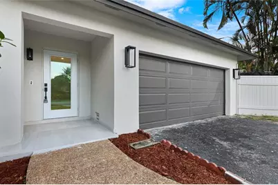 5900 SW 17th St, Plantation, FL 33317 - Photo 8