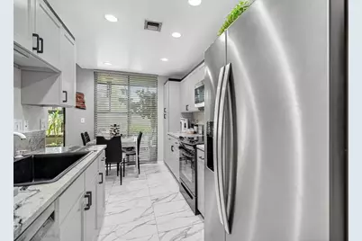 7520  La Paz Court, Unit #209, Boca Raton, FL 33433 - Photo 2