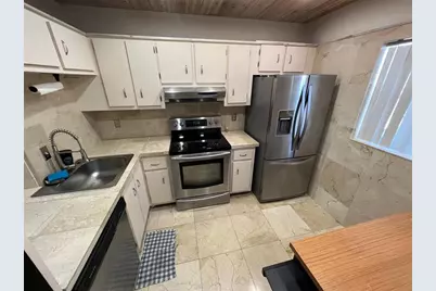 4311  Crystal Lake Dr, Unit #421, Deerfield Beach, FL 33064 - Photo 20