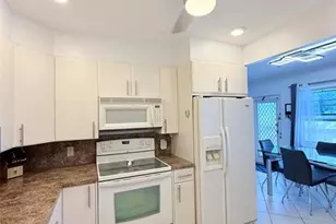 424 Richmond C, Deerfield Beach, FL 33442 - Photo 12