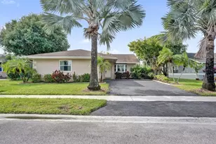 7625 NW 88th Way, Tamarac, FL 33321 - Photo 4