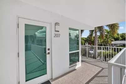 223  Marine Ct, Unit #207, Lauderdale by the Sea, FL 33308 - Photo 4