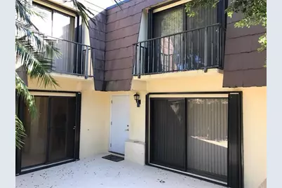 714  7th Ct, Palm Beach Gardens, FL 33410 - Photo 2