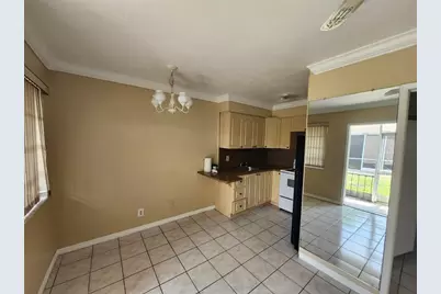 2211  Lincoln St, Unit #9, Hollywood, FL 33020 - Photo 2