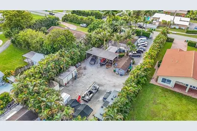 4860 SW 61st Ave, Davie, FL 33314 - Photo 42