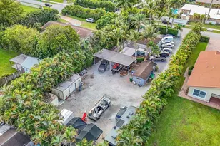 4860 SW 61st Ave, Davie, FL 33314 - Photo 42