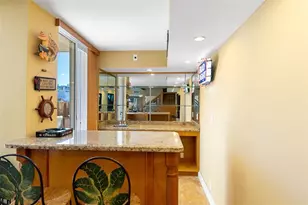 822 NE 25th Ave, Hallandale Beach, FL 33009 - Photo 10