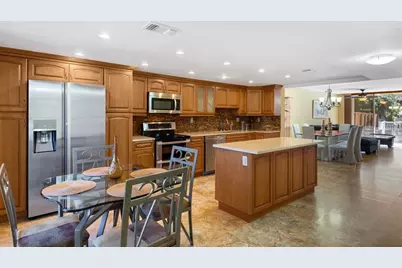 822 NE 25th Ave, Unit #822, Hallandale Beach, FL 33009 - Photo 4