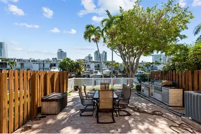 822 NE 25th Ave, Unit #822, Hallandale Beach, FL 33009 - Photo 28