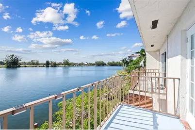 1100  Crystal Lake Dr, Unit #209, Deerfield Beach, FL 33064 - Photo 6