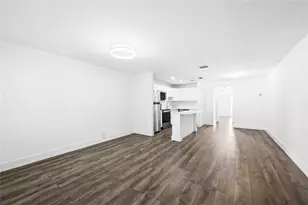 1100 Crystal Lake Dr, Deerfield Beach, FL 33064 - Photo 4