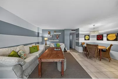 400 SE 10th St, Unit #211, Deerfield Beach, FL 33441 - Photo 6