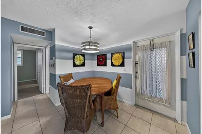 400 SE 10th St, Unit #211, Deerfield Beach, FL 33441 - Photo 14