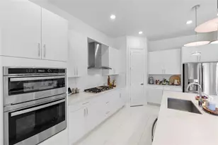 9310 Bayside Cir, Parkland, FL 33076 - Photo 24