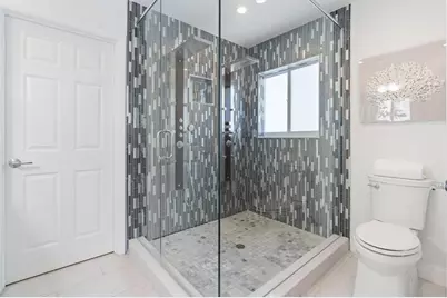 370 SE 3rd Ct, Pompano Beach, FL 33060 - Photo 16