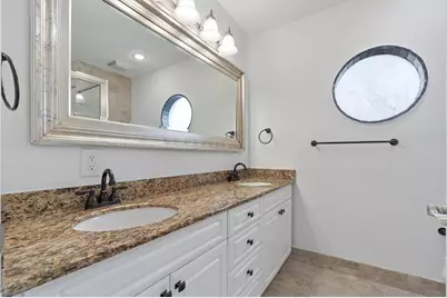 370 SE 3rd Ct, Pompano Beach, FL 33060 - Photo 18