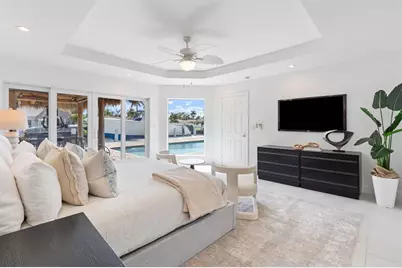 370 SE 3rd Ct, Pompano Beach, FL 33060 - Photo 14