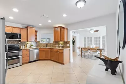 370 SE 3rd Ct, Pompano Beach, FL 33060 - Photo 4