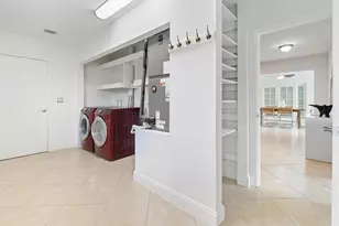 370 SE 3rd Ct, Pompano Beach, FL 33060 - Photo 22