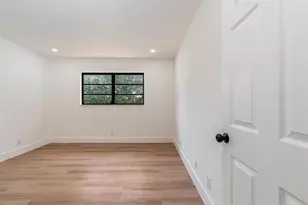 3463 SW 52nd Ave, Hollywood, FL 33023 - Photo 12