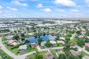 10120 NW 71st St, Tamarac, FL 33321 - Photo 24