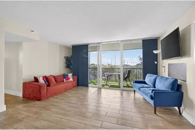 5260 NW 2nd Ave, Unit #402, Boca Raton, FL 33487 - Photo 10