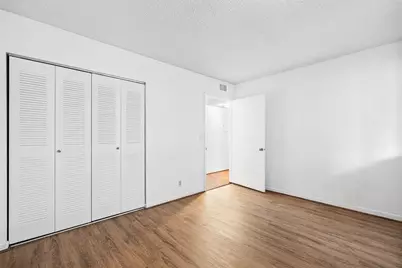 5280  Las Verdes Cir, Unit #202, Delray Beach, FL 33484 - Photo 18