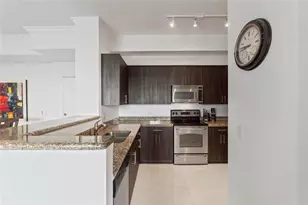 2401 NE 65th St, Fort Lauderdale, FL 33308 - Photo 8