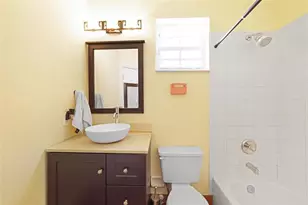 740 NW 170th Terrace, Pembroke Pines, FL 33028 - Photo 18