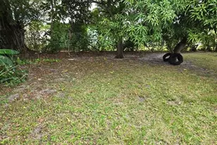 17230 NW 10th Ct, Miami, FL 33169 - Photo 10