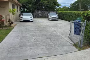 17230 NW 10th Ct, Miami, FL 33169 - Photo 2