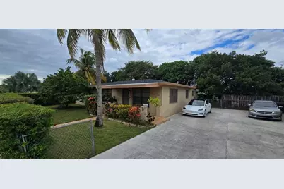 17230 NW 10th Ct, Miami, FL 33169 - Photo 14