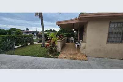17230 NW 10th Ct, Miami, FL 33169 - Photo 16