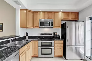 2347 SW 15th St, Deerfield Beach, FL 33442 - Photo 8