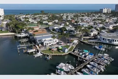 877  Pirates Cove Ln, Fort Pierce, FL 34949 - Photo 4