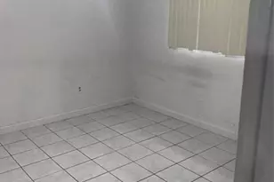 161 NW 164th St, Miami, FL 33169 - Photo 6