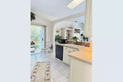 7587  Eagle Point Dr, Delray Beach, FL 33446 - Photo 10