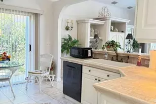 7587 Eagle Point Dr, Delray Beach, FL 33446 - Photo 10