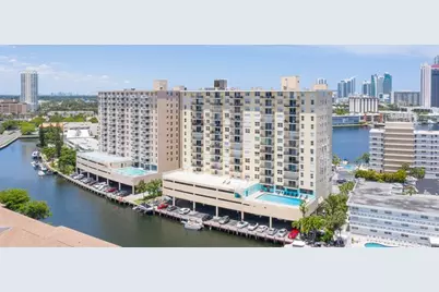 427  Golden Isles Dr, Unit #14B, Hallandale Beach, FL 33009 - Photo 1