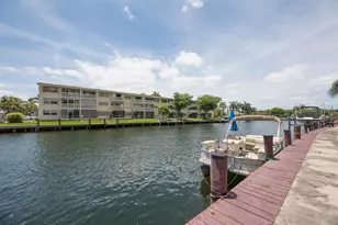 427 Golden Isles Dr, Hallandale Beach, FL 33009 - Photo 30