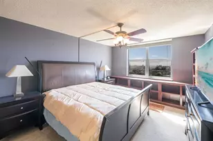 427 Golden Isles Dr, Hallandale Beach, FL 33009 - Photo 16