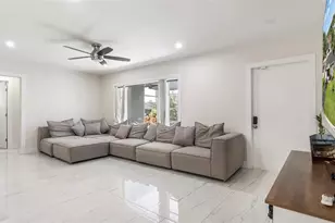 10215 NW 80th Dr, Tamarac, FL 33321 - Photo 14