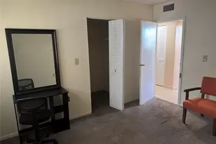 2860 Somerset Dr, Fort Lauderdale, FL 33311 - Photo 36