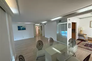 19707 Turnberry Way, Miami, FL 33180 - Photo 8