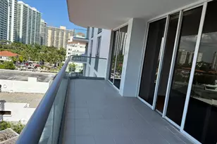 19707 Turnberry Way, Miami, FL 33180 - Photo 48